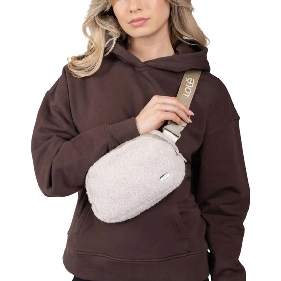 Lole Cream Sherpa Belt Bag Minimalist Design - Picture 3 of 4